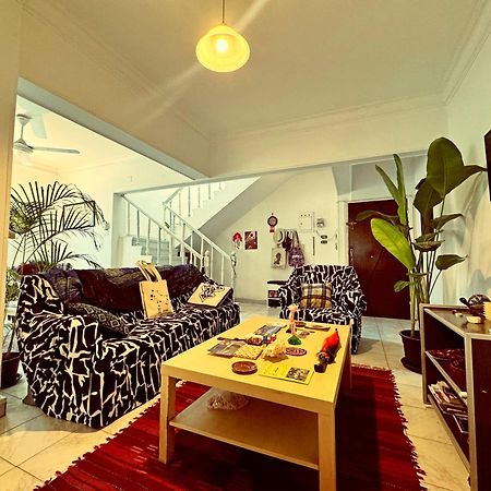 Large Room With Its Own Balcony Kaherah Luaran gambar